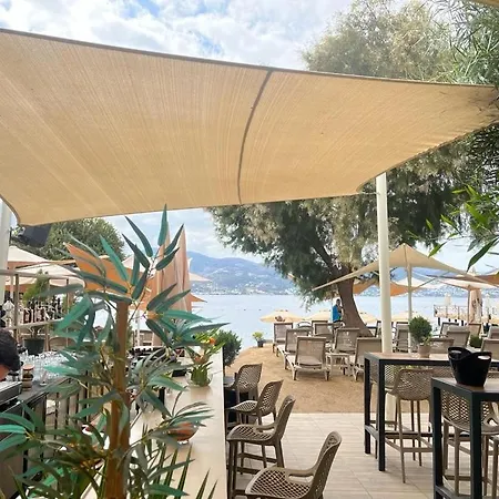 Farrys Boutique & Club - Yalıkavak