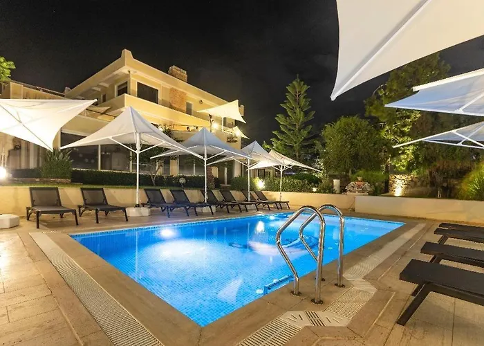 Farrys Boutique & Club -