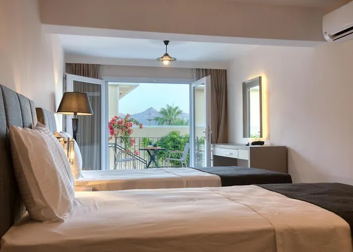 Farrys Boutique & Club - 호텔 *