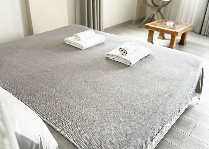 Farrys Boutique & Club - 호텔