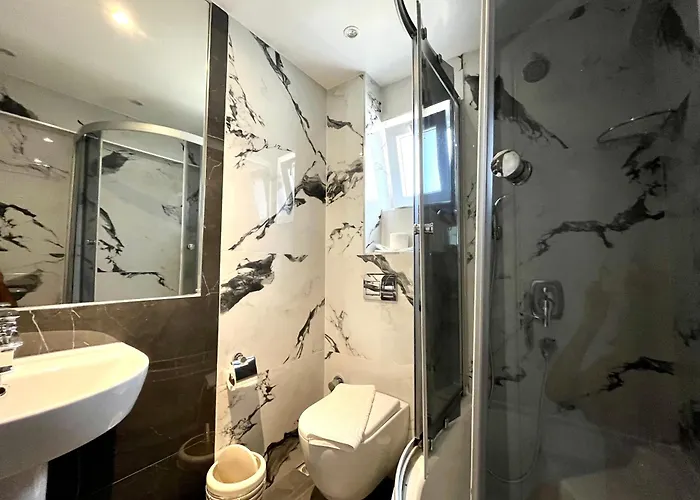 호텔 Farrys Boutique & Club - 얄리카베크