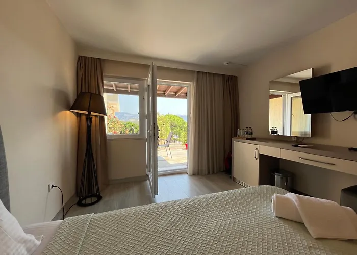 Farrys Boutique & Club - 얄리카베크