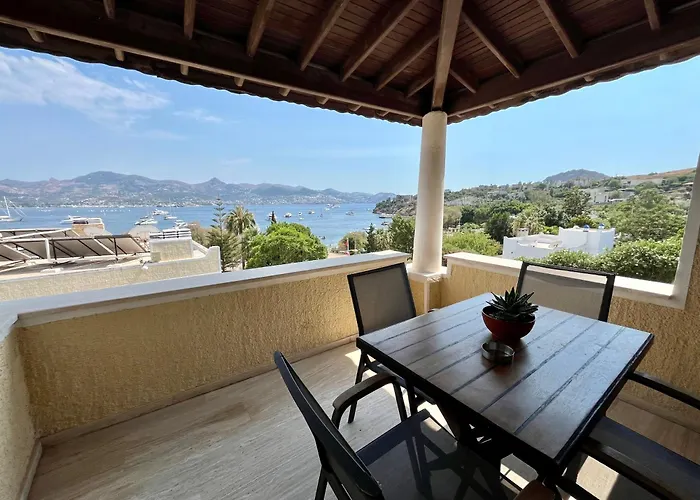 Farrys Boutique & Club - 얄리카베크