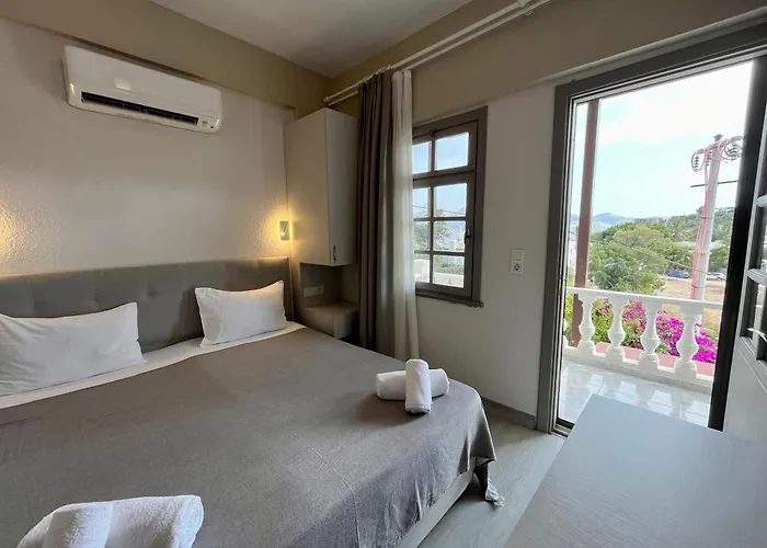 Farrys Boutique & Club -