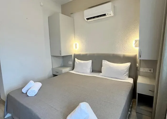 Farrys Boutique & Club - 호텔